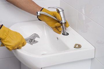 How to Repair Leaks from Faucets